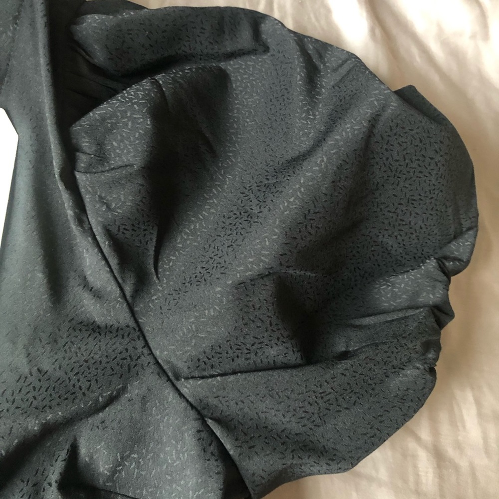 Levis black top - Picture 2 of 6